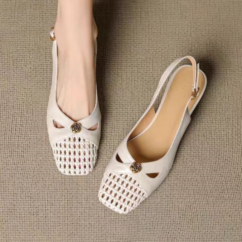 Women's French-style closed-to - đánh giá và giá Sandals