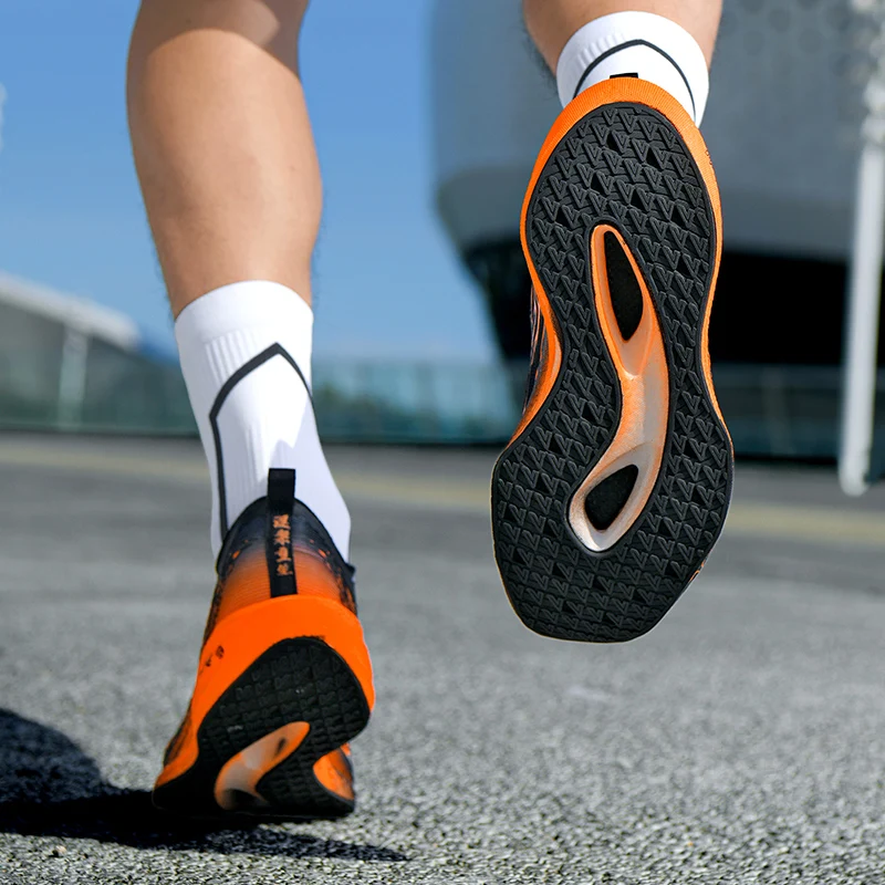 New Soft Sole Cushioning Men's - đánh giá và giá Reflective Night Running Shoes